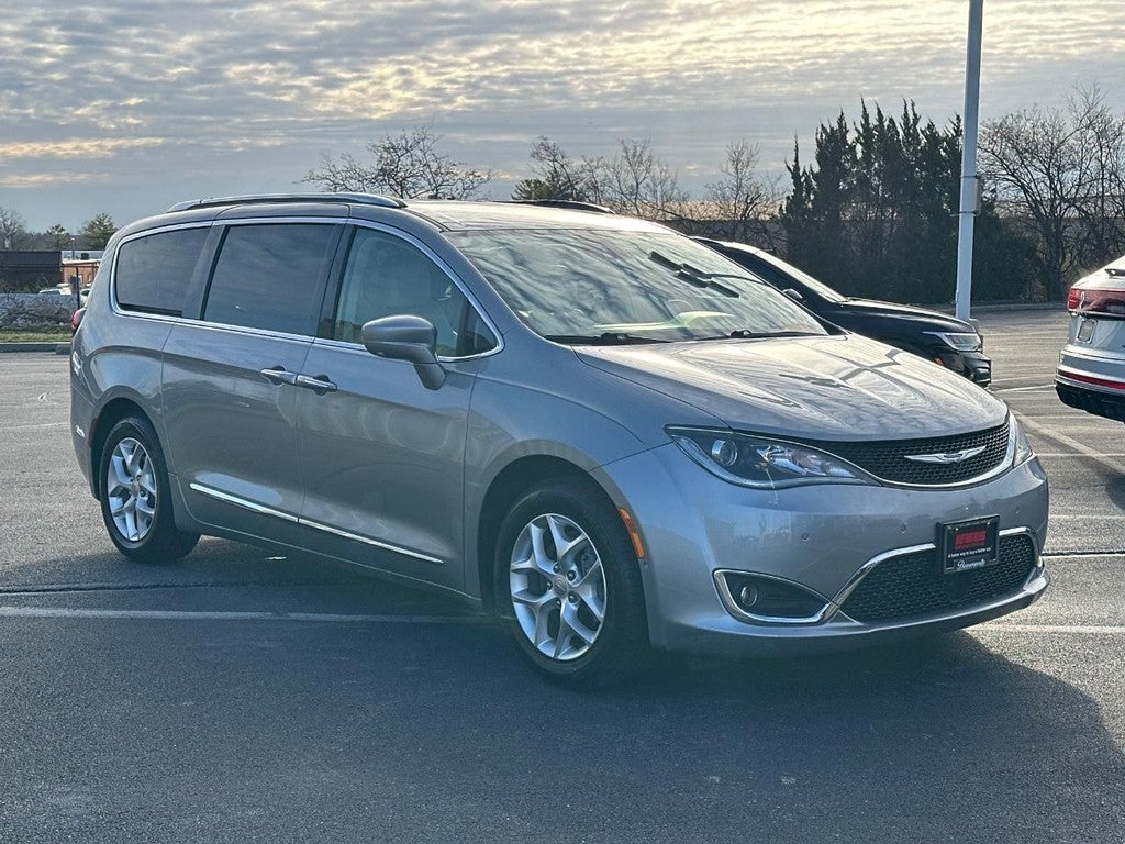 2020 Chrysler Pacifica Touring L Plus FWD
