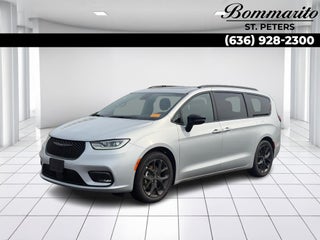 2026 Chrysler Pacifica Limited FWD