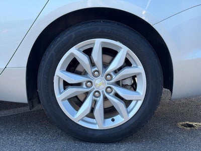 2017 Chevrolet Impala 4dr Sdn LT w/1LT