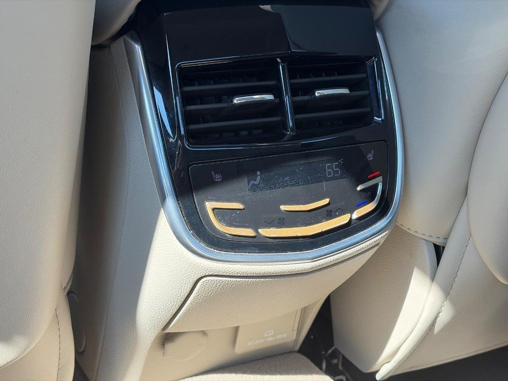 2013 Cadillac XTS 4dr Sdn Premium FWD