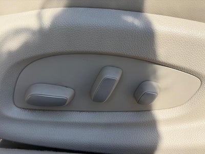 2013 Cadillac XTS 4dr Sdn Premium FWD