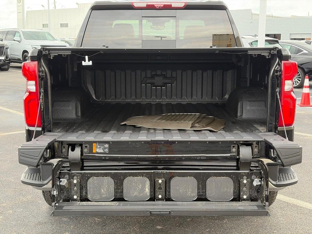 2026 Chevrolet Silverado 1500 4WD Crew Cab 147" LTZ