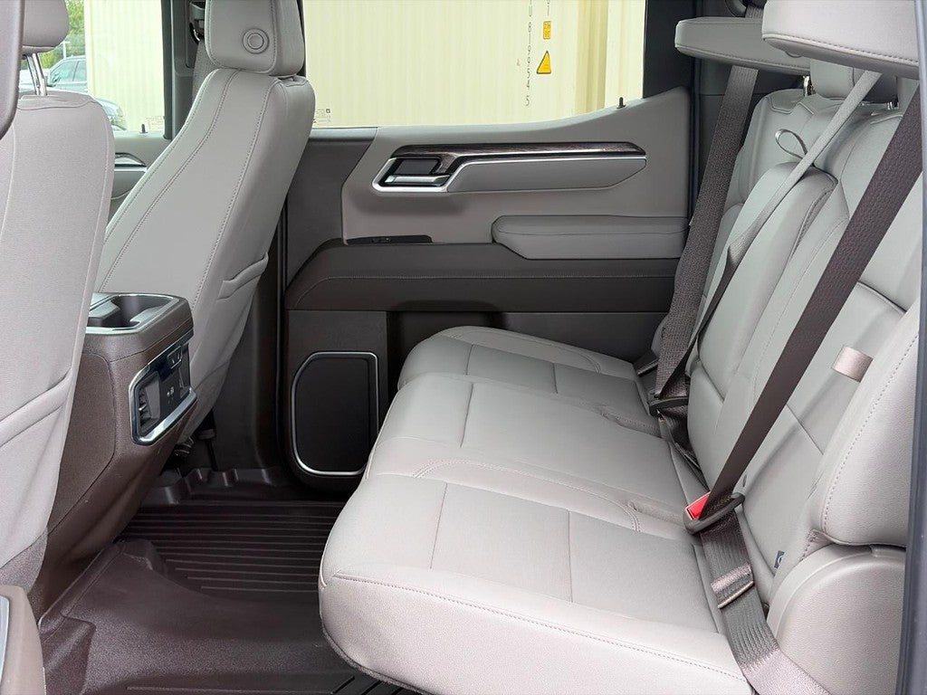 2026 Chevrolet Silverado 1500 4WD Crew Cab 147" LTZ