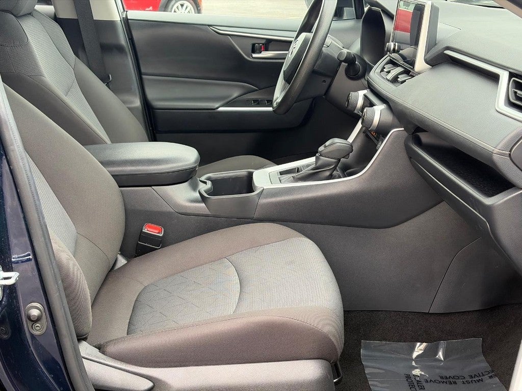 2025 Toyota RAV4 XLE AWD (Natl)