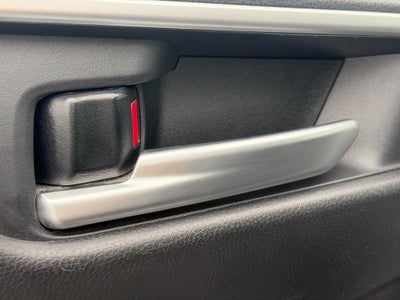 2025 Toyota RAV4 XLE AWD (Natl)