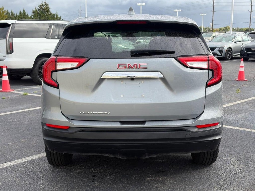 2024 GMC Terrain FWD 4dr SLE