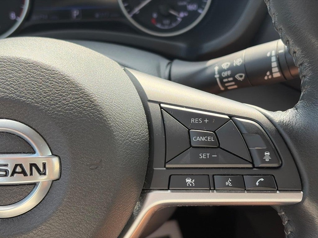 2022 Nissan Sentra SV CVT