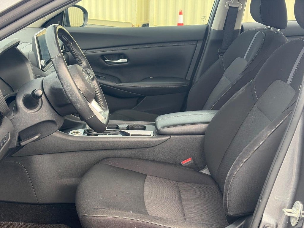 2022 Nissan Sentra SV CVT