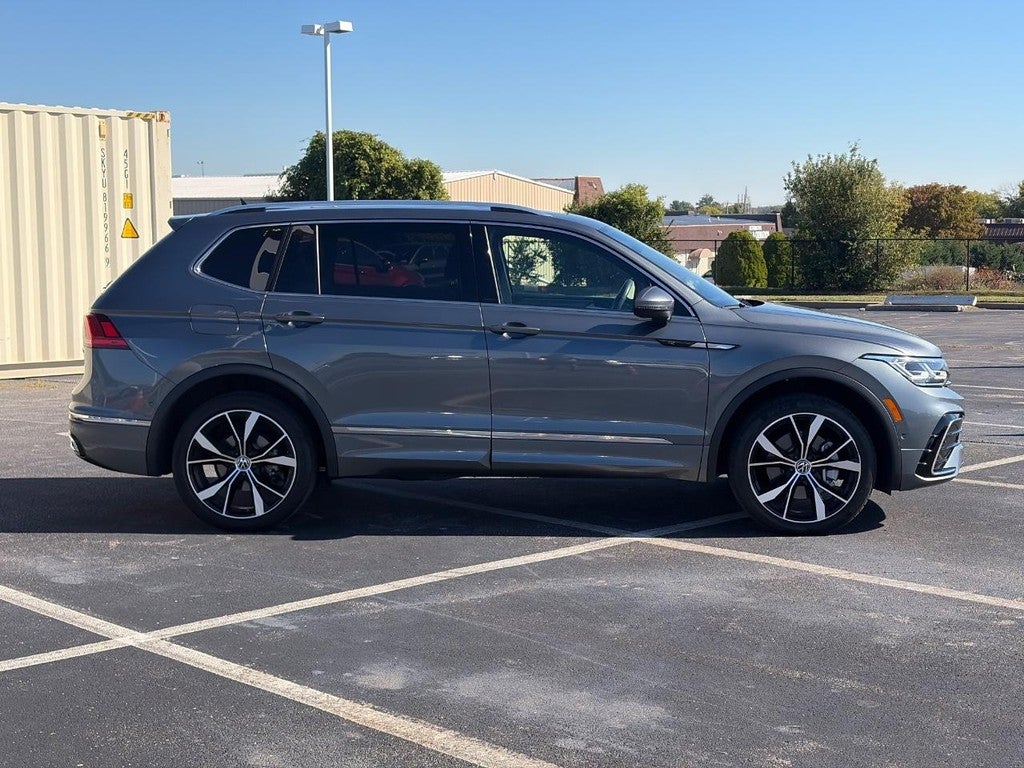 2024 Volkswagen Tiguan 2.0T SEL R-Line 4MOTION
