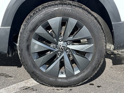 2024 Volkswagen Taos S FWD