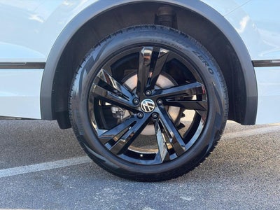 2023 Volkswagen Tiguan 2.0T SE R-Line Black 4MOTION