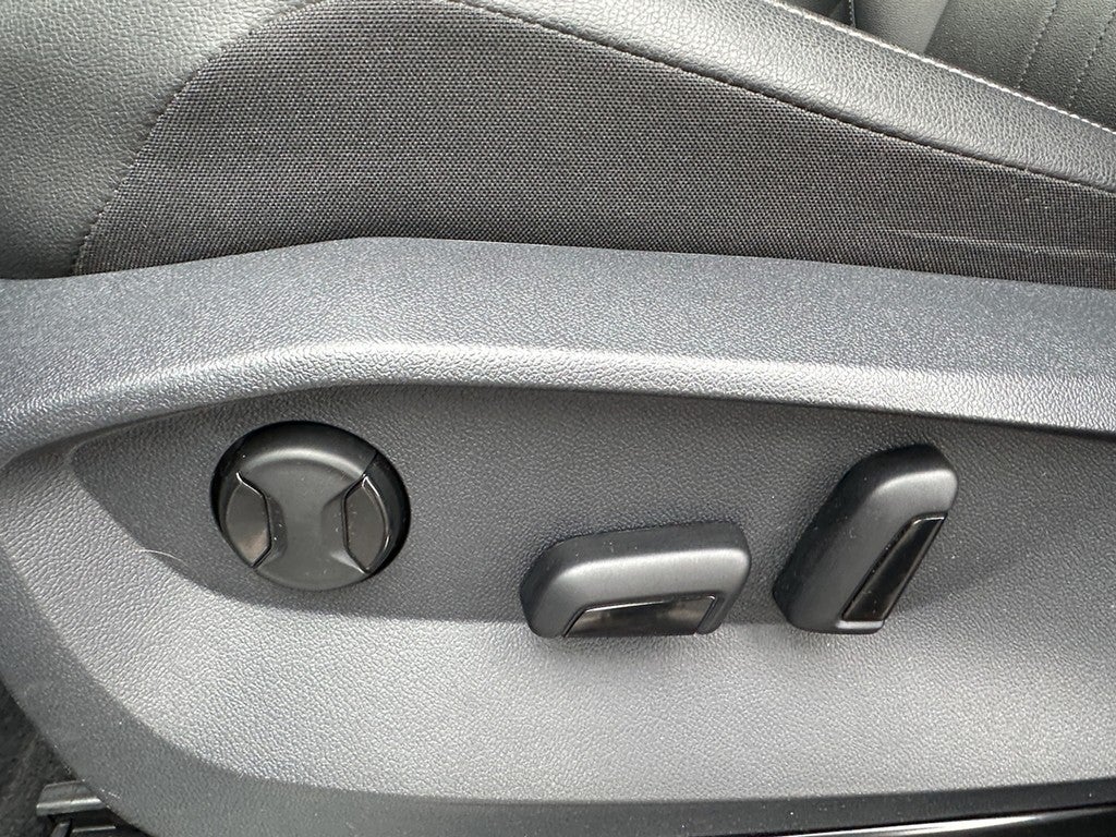 2023 Volkswagen Tiguan 2.0T SE R-Line Black 4MOTION