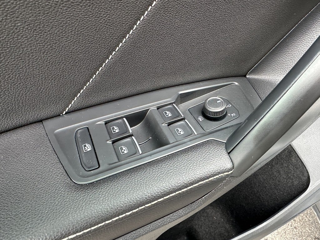 2023 Volkswagen Tiguan 2.0T SE R-Line Black 4MOTION