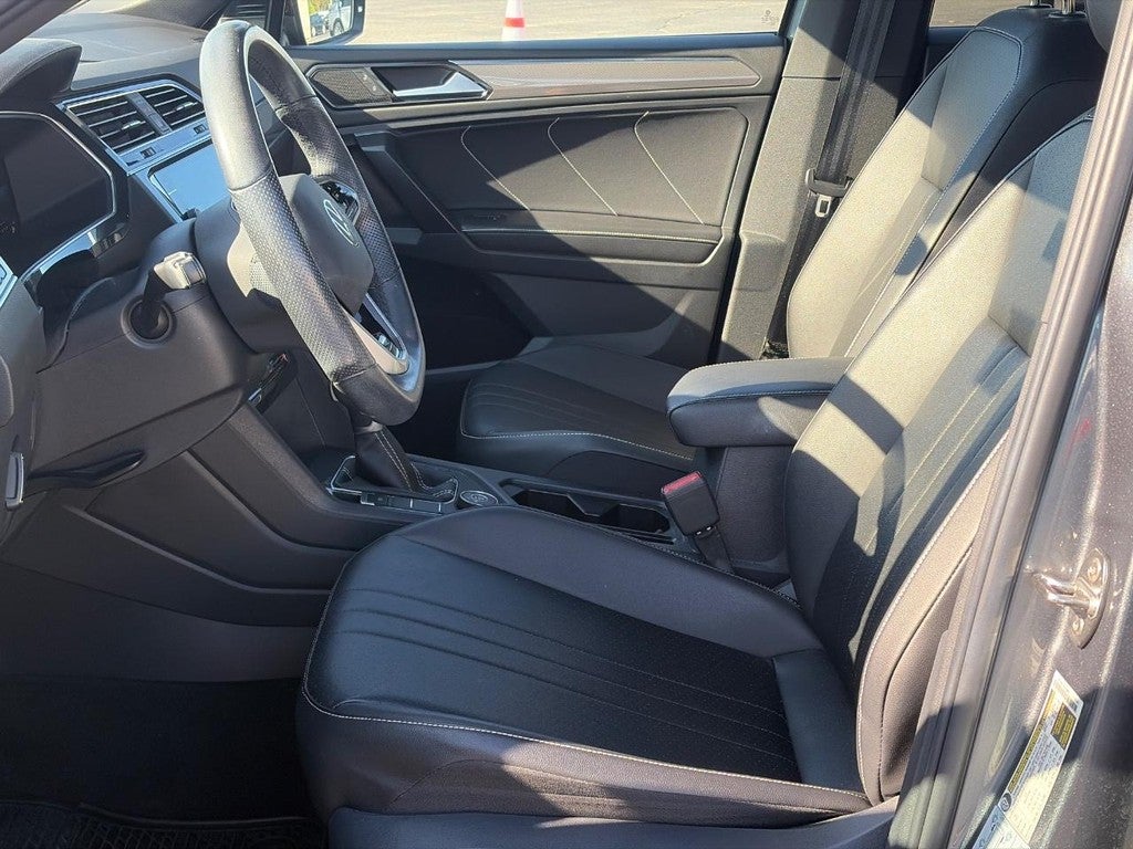 2022 Volkswagen Tiguan 2.0T SE R-Line Black 4MOTION