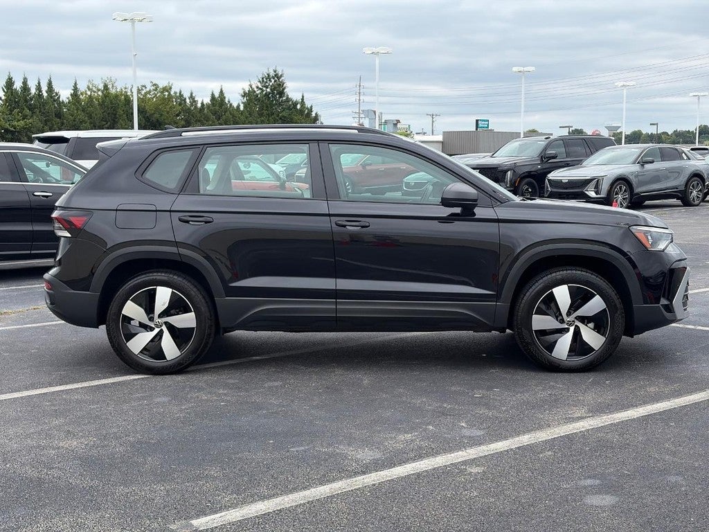 2026 Volkswagen Taos S 4MOTION