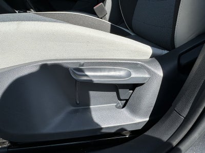 2025 Volkswagen Taos S 4MOTION