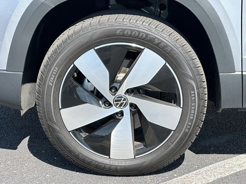 2025 Volkswagen Taos S 4MOTION