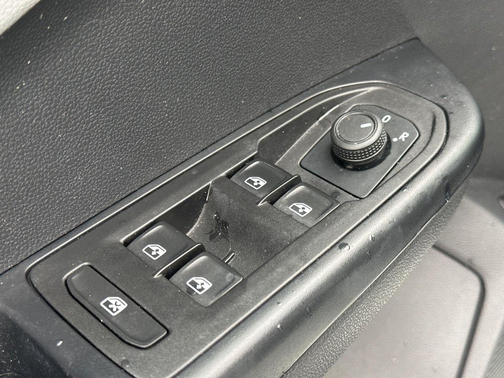 2022 Volkswagen Taos S FWD