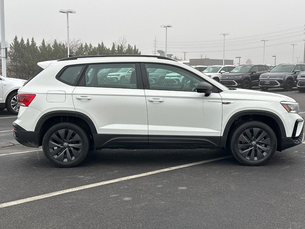 2022 Volkswagen Taos S FWD