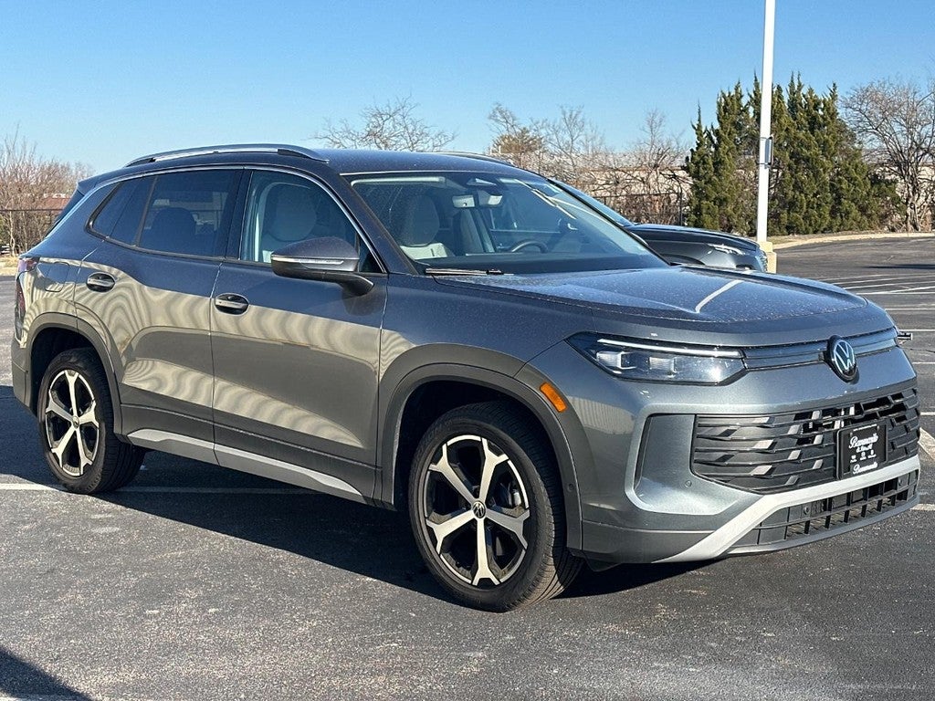 2025 Volkswagen Tiguan 2.0T SE 4MOTION