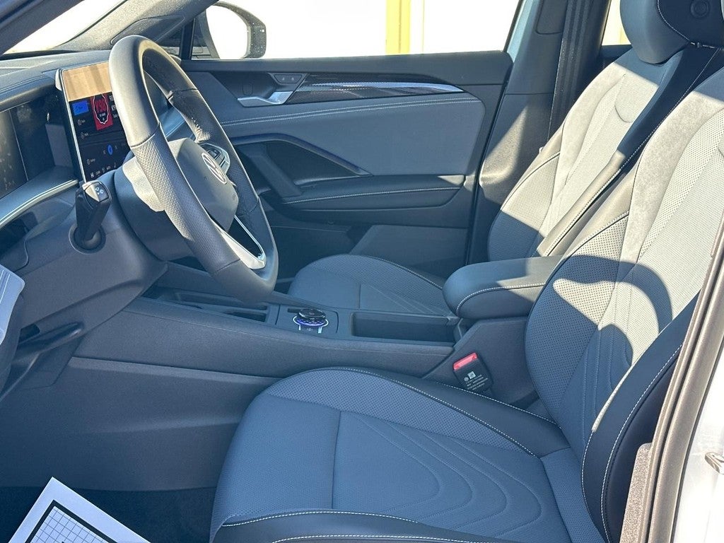 2025 Volkswagen Tiguan 2.0T SE R-Line Black 4MOTION