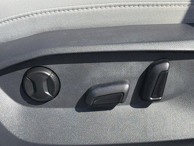 2023 Volkswagen Taos SE 4MOTION