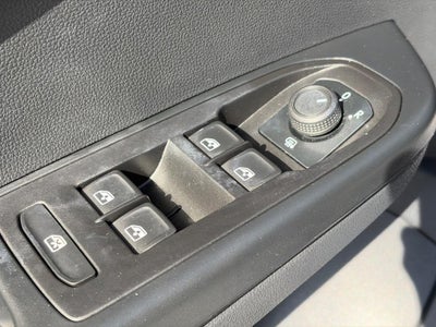 2023 Volkswagen Taos SE 4MOTION