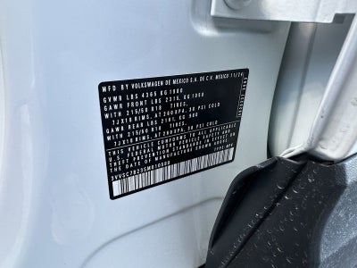 2025 Volkswagen Taos SE FWD