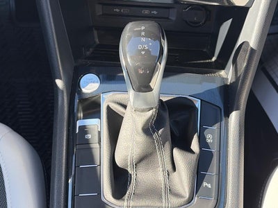 2026 Volkswagen Taos SE FWD