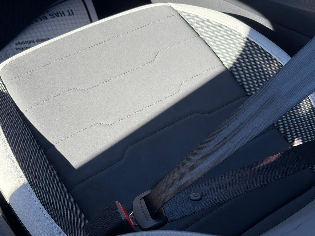 2026 Volkswagen Taos SE FWD