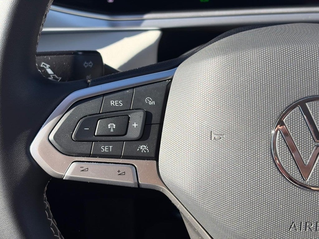 2026 Volkswagen Taos SE FWD