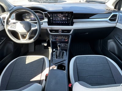 2025 Volkswagen Taos SE FWD