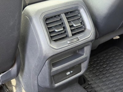 2023 Volkswagen Taos SE FWD