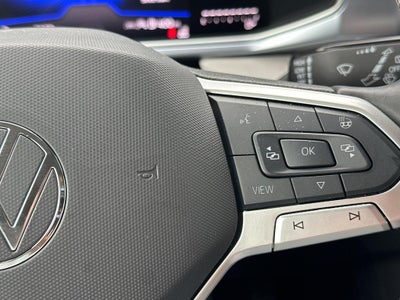 2025 Volkswagen Taos SE 4MOTION