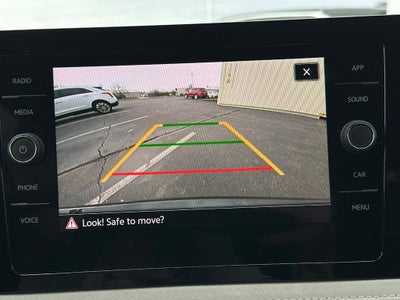 2025 Volkswagen Taos SE 4MOTION