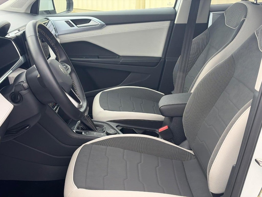 2025 Volkswagen Taos SE 4MOTION