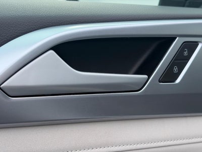 2025 Volkswagen Taos SE 4MOTION