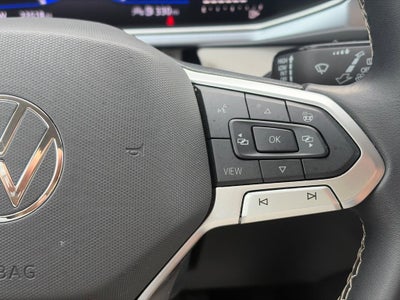 2025 Volkswagen Taos SE 4MOTION