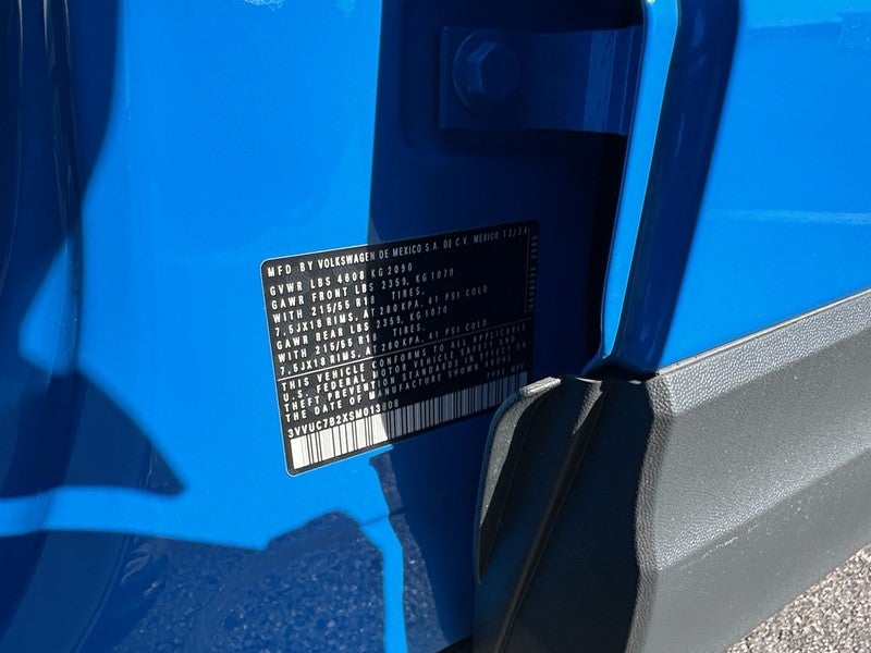 2025 Volkswagen Taos SE 4MOTION