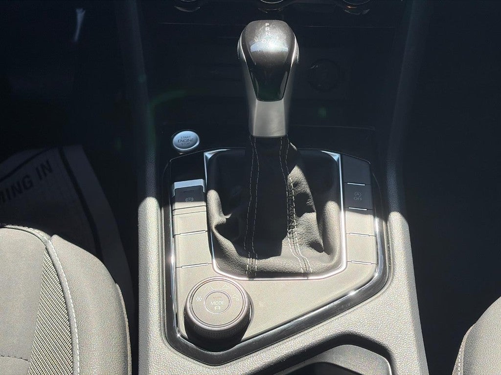 2024 Volkswagen Taos SE 4MOTION