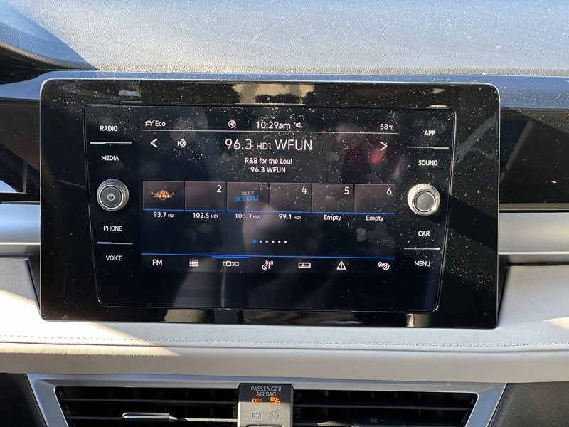 2025 Volkswagen Taos SE 4MOTION