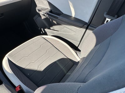 2025 Volkswagen Taos SE 4MOTION