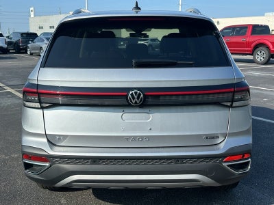 2025 Volkswagen Taos SE 4MOTION