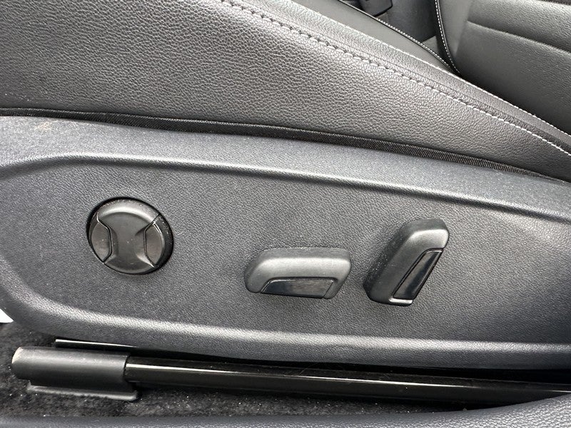 2023 Volkswagen Jetta SE Auto