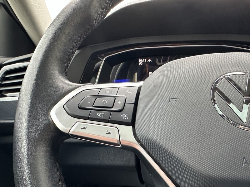 2023 Volkswagen Jetta SE Auto