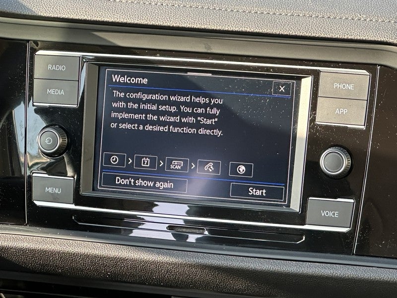 2023 Volkswagen Jetta SE Auto