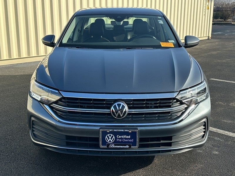 2023 Volkswagen Jetta SE Auto