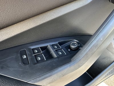 2023 Volkswagen Jetta SE Auto