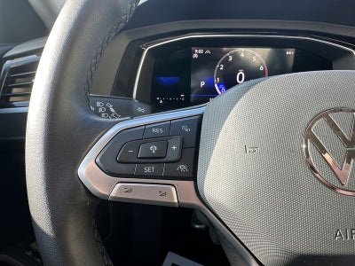 2023 Volkswagen Jetta SE Auto