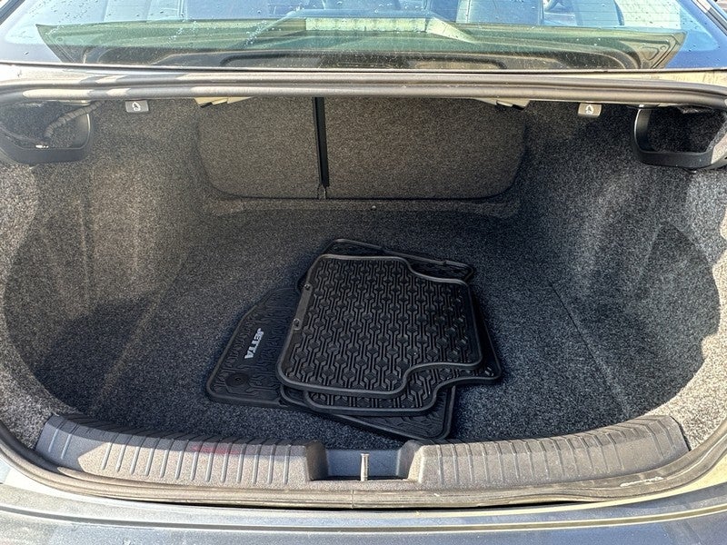 2023 Volkswagen Jetta SE Auto